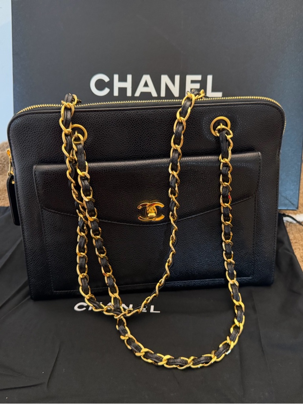 CHANEL Black Caviar Leather Shoulder Bag with Gold Chain
